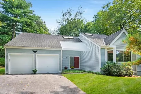 79 Greenway Dr, Greenburgh, NY 10533