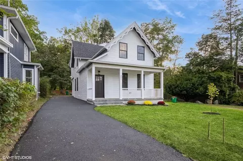 861 Wolcott Ave, Beacon, NY 12508