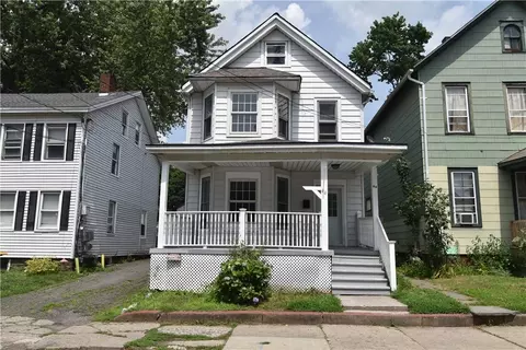 44 Hammond St, Port Jervis, NY 12771