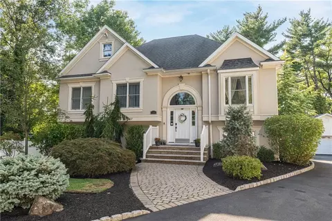 160 Ridge, Clarkstown, NY 10989