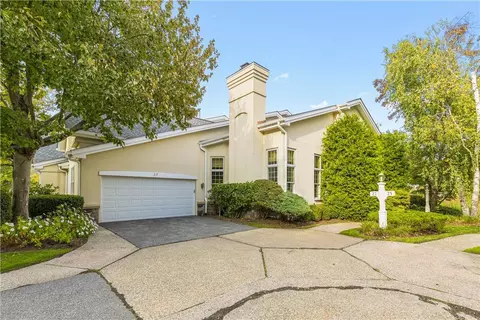 27 Doral Grns W, Rye Town, NY 10573