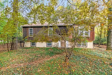 46 Catskill View Cir, Saugerties, NY 12477