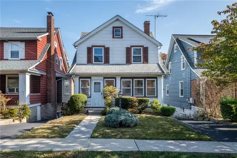 27 Ellenton Ave, New Rochelle, NY 10801