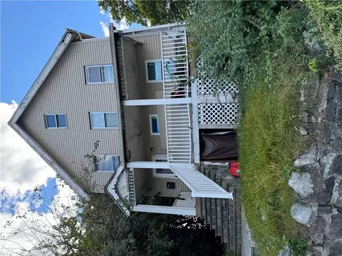 147 Bay St, Peekskill, NY 10566