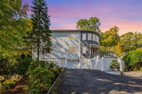 287 S Healy Ave, Greenburgh, NY 10583