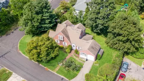 53 Graham Rd, Scarsdale, NY 10583