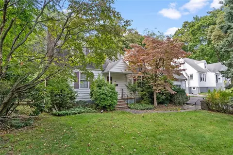 52 Beechwood Ave, Poughkeepsie, NY 12603