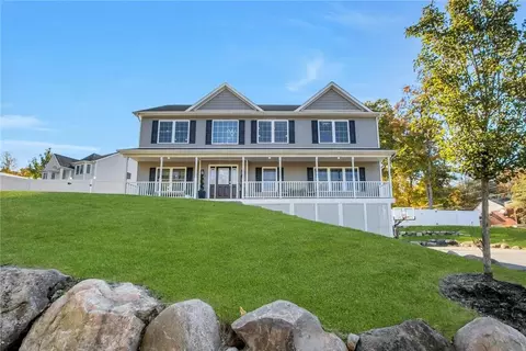 876 Mulberry Rd, Clarkstown, NY 10989