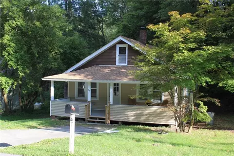 97 Irish Cape Rd, Napanoch, NY 12458