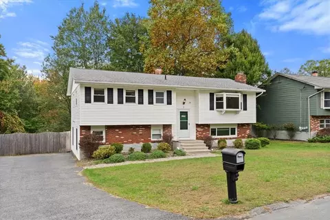 7 Juniper Ln, Monroe, NY 10950