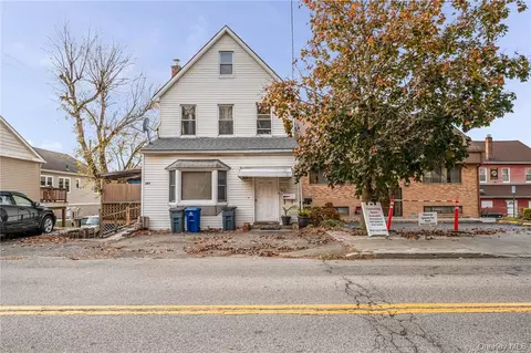 865 Commerce St, Mount Pleasant, NY 10594