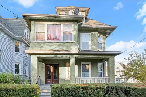 135 Vista Pl, Mount Vernon, NY 10550