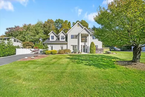 30 Bridge Rd, Nanuet, NY 10954