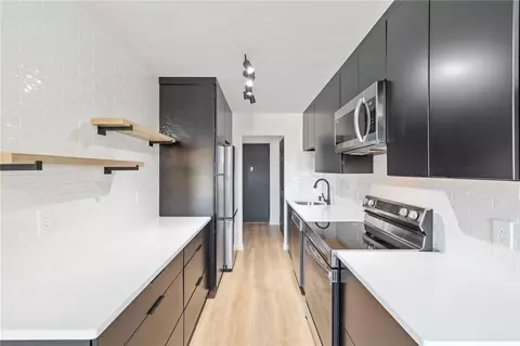 35 Park Ave #1E, Ramapo, NY 10901