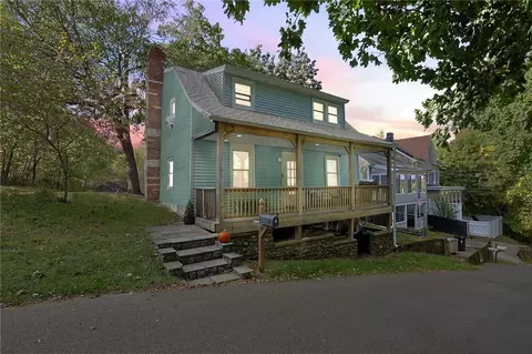 16 Cullen Ave, New Windsor, NY 12553