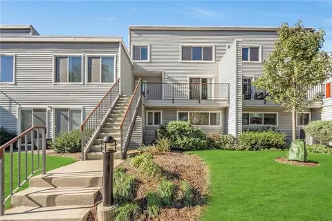 208 Harris Rd #GB5, Bedford Hills, NY 10507