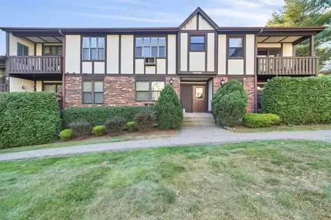 656 Sierra Vista Ln, Clarkstown, NY 10989