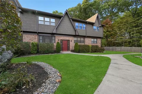 54 Milford Ln #2N, Ramapo, NY 10901
