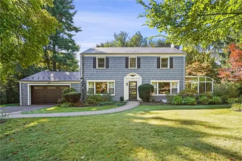 24 Dalewood Dr, Greenburgh, NY 10530