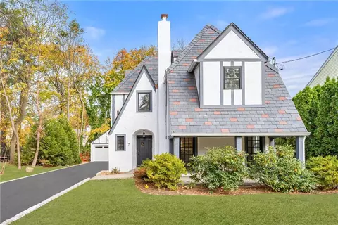 7 Tyler Rd, Scarsdale, NY 10583