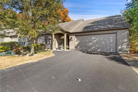 904 Heritage Hills Dr #D, Somers, NY 10589