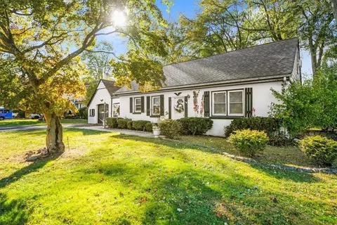 172 S Conger Ave S, Clarkstown, NY 10920