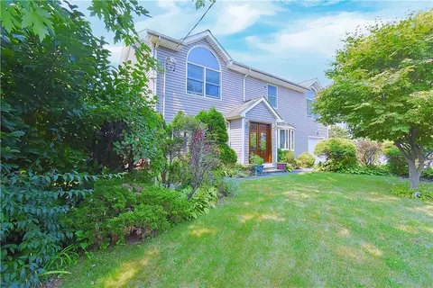 357 County Center Rd, Greenburgh, NY 10603