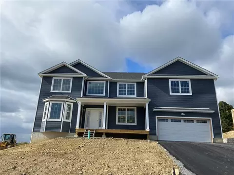 19 Dartmouth Dr, Poughkeepsie Town, NY 12603
