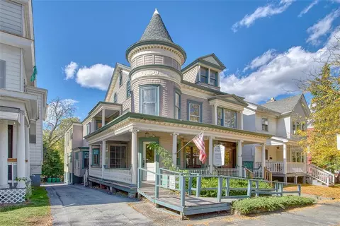 47 S Hamilton St, Poughkeepsie, NY 12601