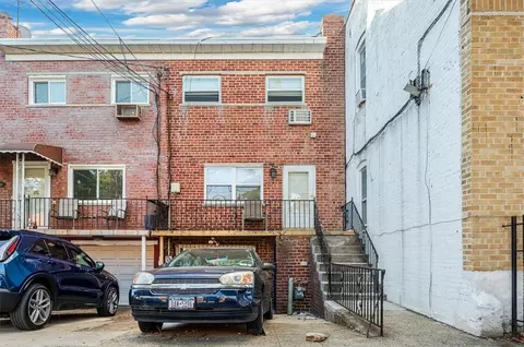 1041 Vincent Ave, New York, NY 10465