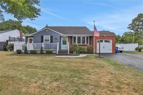 111 Southfield St, Ulster, NY 12401