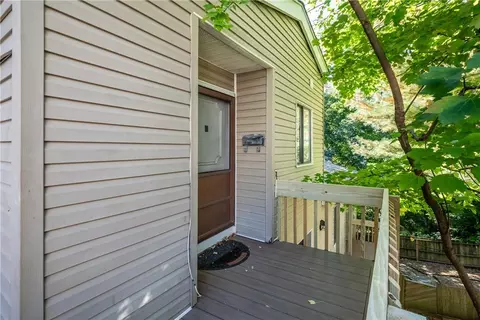 26 Hillside Ter #E, White Plains, NY 10601