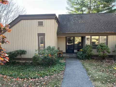74 Heritage Hls #A, Somers, NY 10589