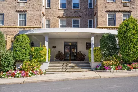 16 N Chatsworth Ave #510, Larchmont, NY 10538