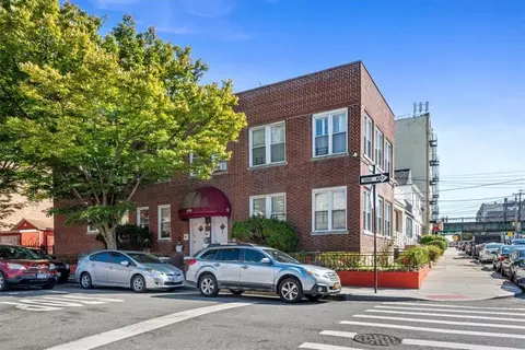 4308 Richardson Ave, New York, NY 10466