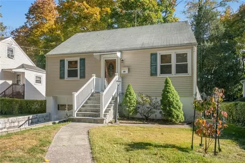 86 S Washington Ave, Greenburgh, NY 10530