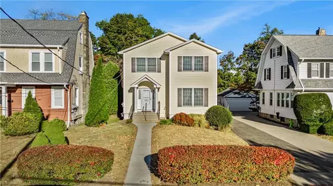 20 Crane Ave, White Plains, NY 10603