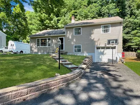274 Gardnertown Rd, Newburgh, NY 12550