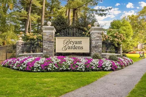 4 Bryant Cres #1I, White Plains, NY 10605