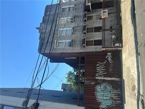 452 Cyrus Pl, New York, NY 10458