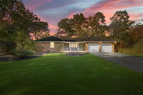 6 Fabbri Ct, Mahopac, NY 10541