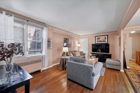 821 Bronx River Rd #6C, Yonkers, NY 10708