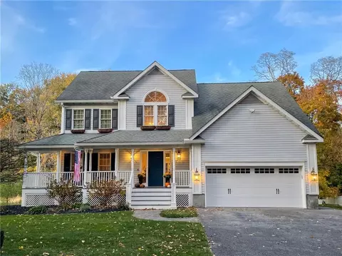 79 Delavergne Ave, Wappinger, NY 12590