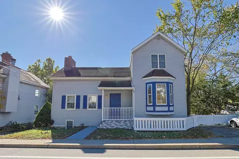18 Academy Ave, Chester, NY 10918