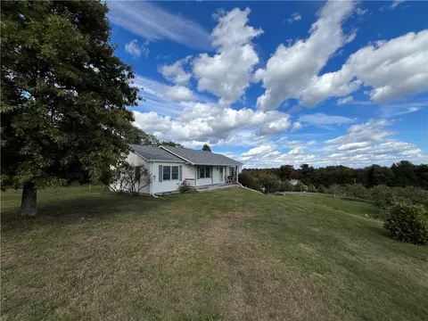 297 Lattintown Rd, Marlboro, NY 12542