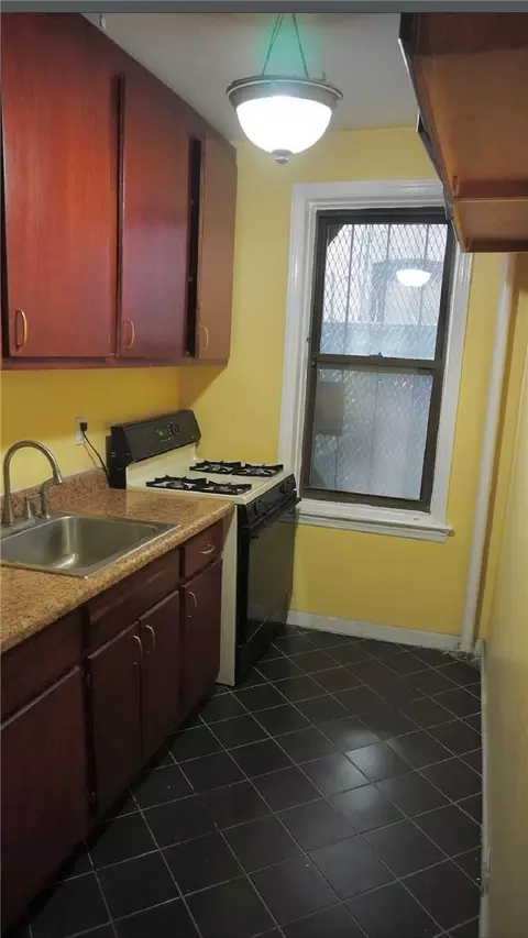 495 E 178 #1G, New York, NY 10457