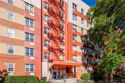 7 Balint #214, Yonkers, NY 10710