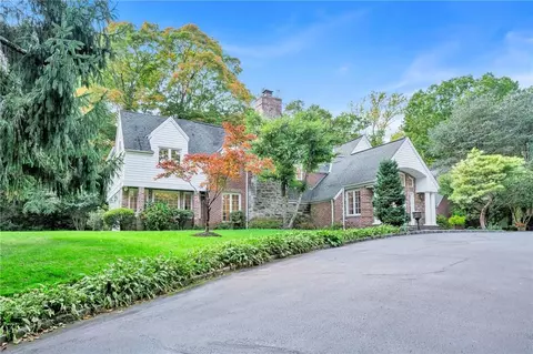 223 Saxon Woods Rd, White Plains, NY 10605