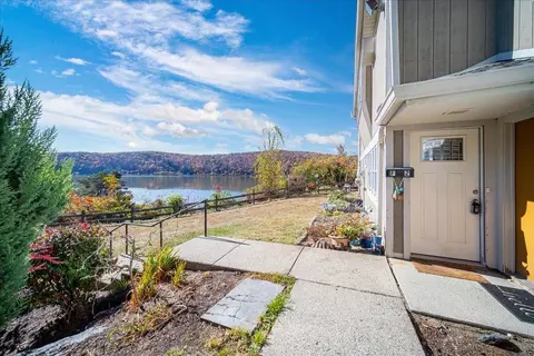 68 Gerald Dr #F2, Poughkeepsie, NY 12601