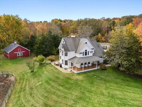 20 Lauren Ln, Clinton, NY 12580